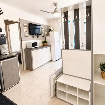 Loggia With Sea View, 100 M, Palm Barcares Lägenhet Le Barcarès