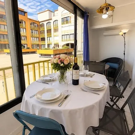 Loggia With Sea View, 100 M, Palm Barcares Apartment Le Barcares